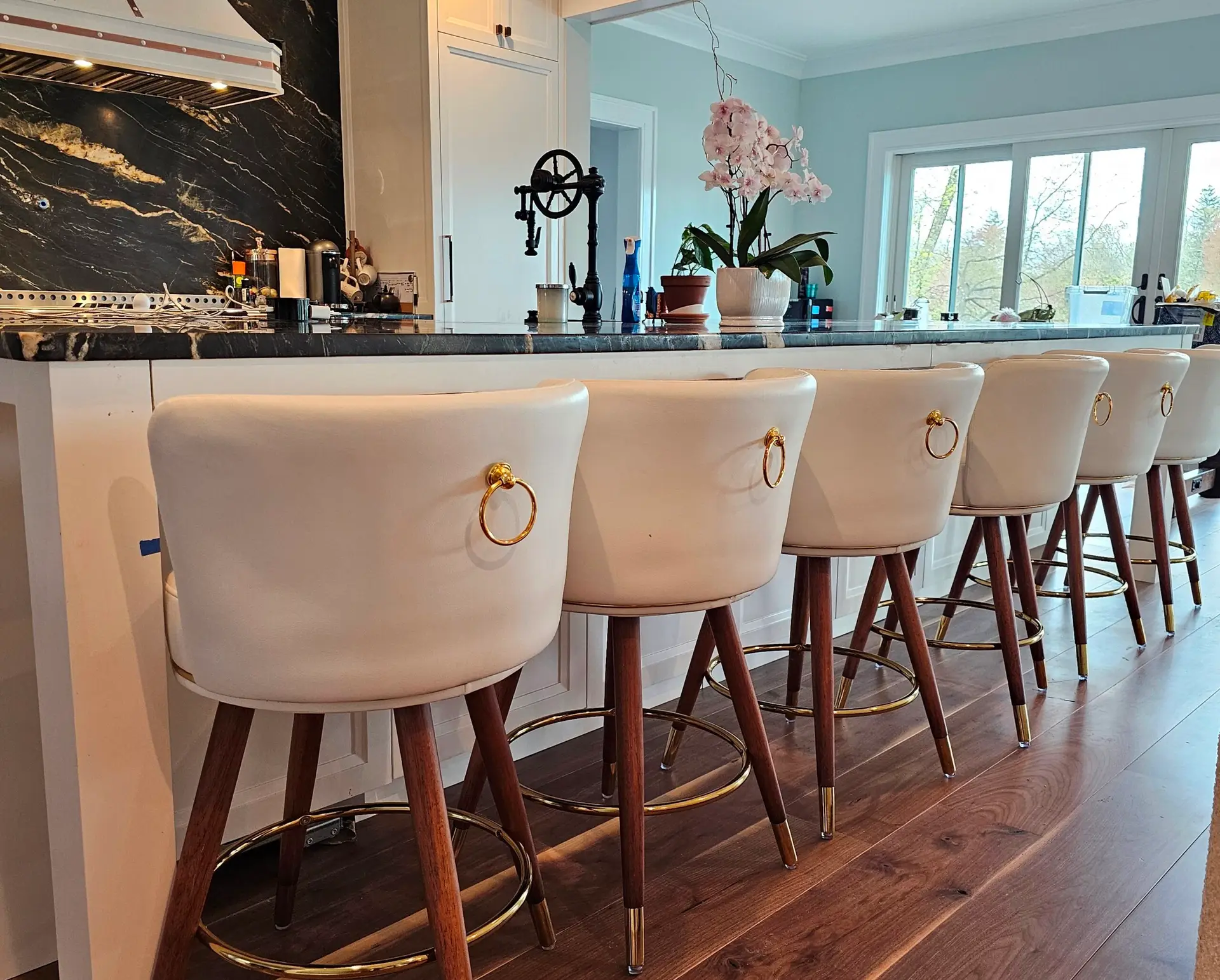Private millwork & interiors crafted for Manhattan living.
